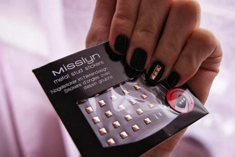 Review - Misslyn 'metal stud stickers'