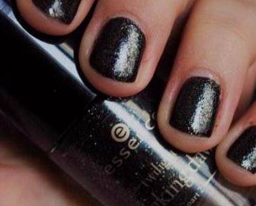 Lackschätzchen: Essence Breaking Dawn LE “Edward’s Love”