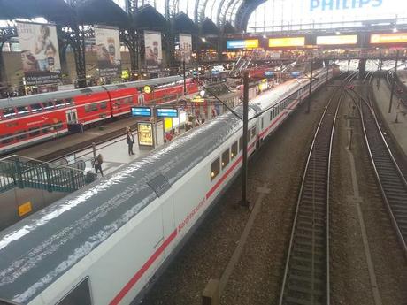 Deutsche Bahn AG - die Reise wird zum Glücksspiel - IC 2279 3 Stunden auf offener Strecke...