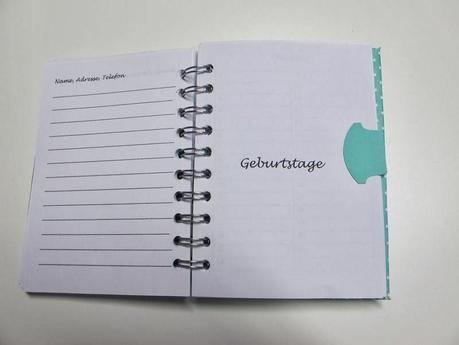 Ein kleines Adressbuch und Geburtstagskalender