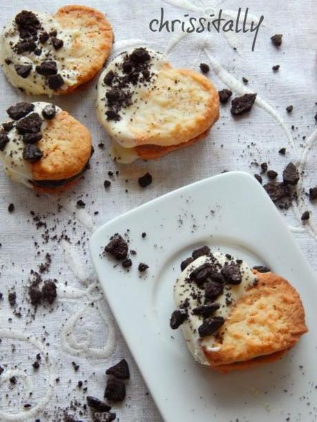 Reverse Oreo-coco cookies / Oreo-Kokos Kekse