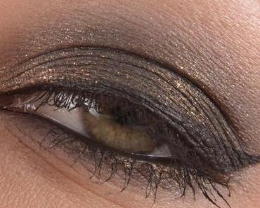 [Amu] Black Or White Swan?!