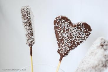 - Valentinstag Special – Cake Pops in Herzform