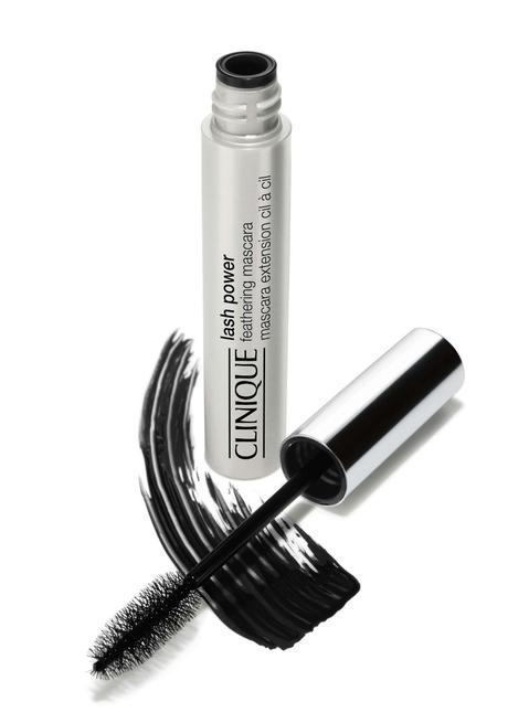 preview: clinique lash power feathering mascara