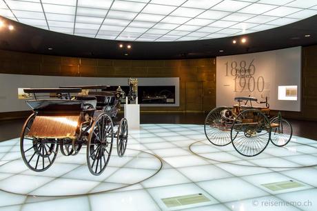 Gottlieb Daimlers Motorkutsche und Carl Benz' Patent-Motorwagen