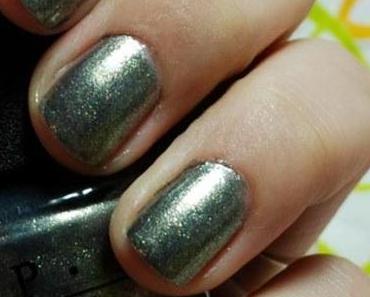 Lackschätzchen: OPI Spiderman LE “Number One Nemesis”