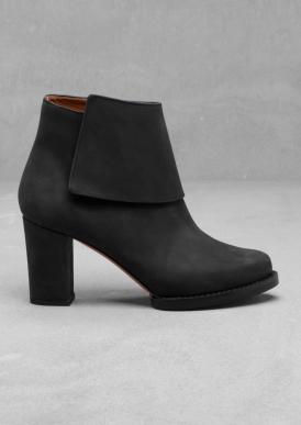 & other stories Leather ankle boots € 145,00