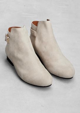 & other stories Low-heel suede ankle boots € 95,00
