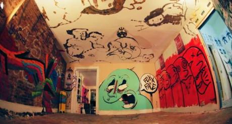 Streetartist Hanksy & Friends verschönern ein New Yorker Haus