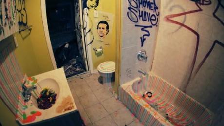 Streetartist Hanksy & Friends verschönern ein New Yorker Haus