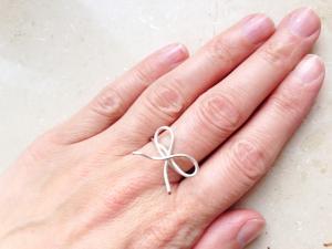 DIY – Schleifenring (bow-ring) — by eni.