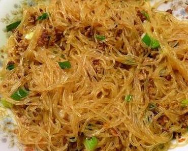 Ameisen, die auf Bäume klettern