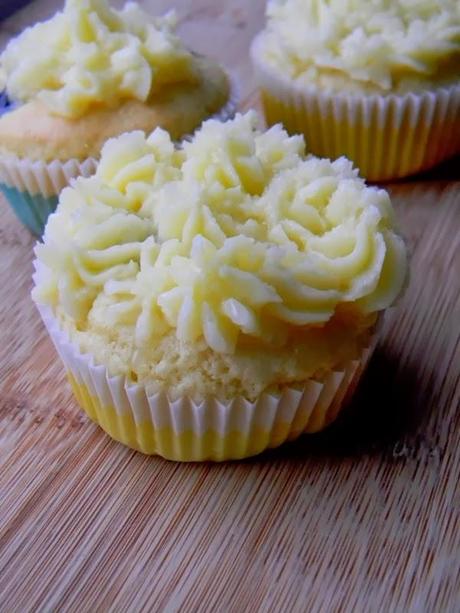 Blaubeer Muffins/Cupcakes mit Zitronenbuttercreme