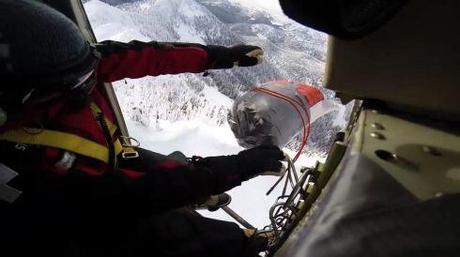Massive Avalanche abobe Stebens Pass Screenshot