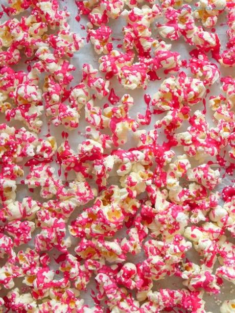cherry flavor Popcorn .. oder ein pinky Mädels Abend