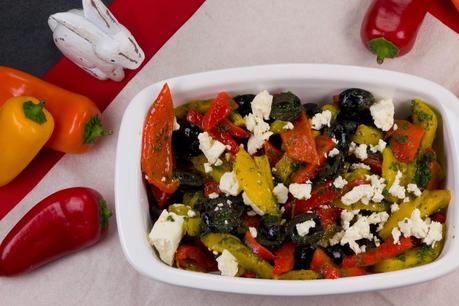 Rezept [Low Carb] Paprikasalat mit Oliven, Petersilie und Feta