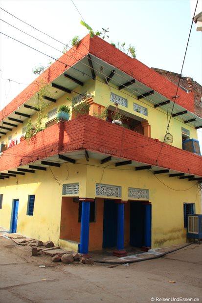 Bunte Häuser in Khajuharo