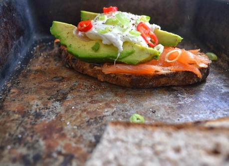 Savoury Wednesday: Brotzeit - mit Avocado, geräuchertem Lachs und pochiertem Ei