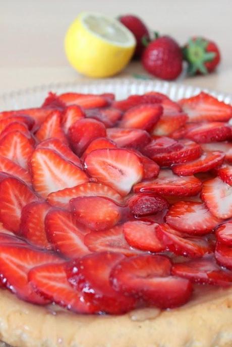 ♥ strawberry cake with lemon glaze ♥