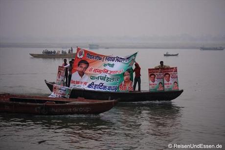 Wahlkampf auf dem Ganges in Varanasi