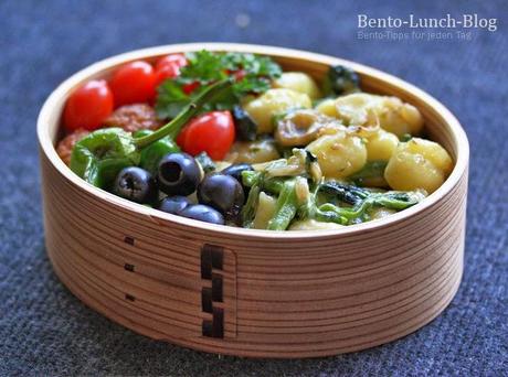 Bento# 149: Spinat-Gnocci mit Blauschimmelkäse & Gemüse