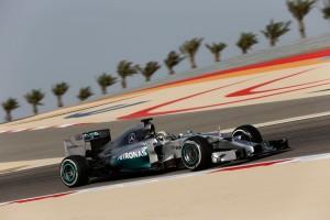939528814 101320442014 300x200 Formel 1: Mercedes auch in Bahrain vorn