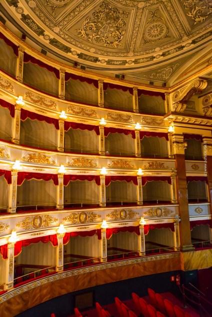 Syrakus und Noto, Sizilien – Griechisches Theater, Mandeln