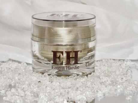 EMMA HARDIE Moringa Cleansing Balm, wenn die Haut nach mehr ruft.