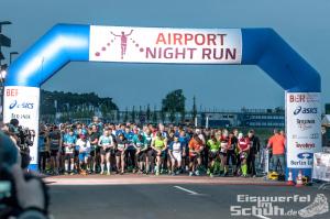 EISWUERFELIMSCHUH - BER AIRPORT NIGHT RUN Berlin Halbmarathon (12)
