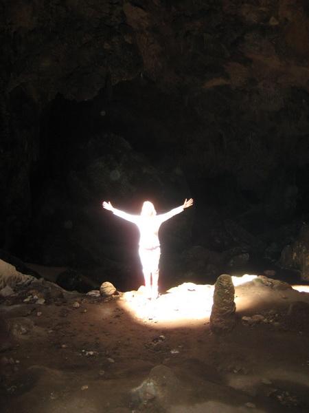 unterwegs zu einer geheimnisvollen grotte mit astrid prinzessin zu stolberg 09
