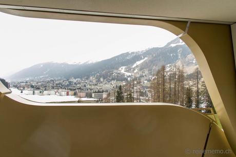 Aussicht auf Davos vom Balkon des Hotelzimmers