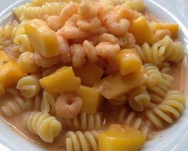 Spirelli mit Kokos-Mango Sauce und Garnelen