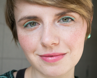 Look – Türkiser Lidstrich