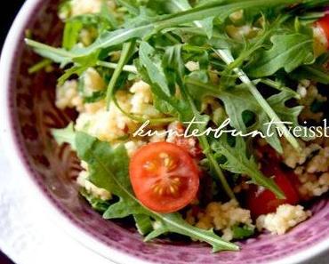 Couscous Salat mit Tomaten und Rucula