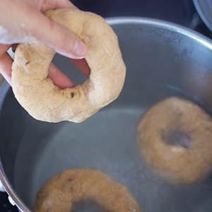 Aprikosen-Zimt-Bagles (vegan)