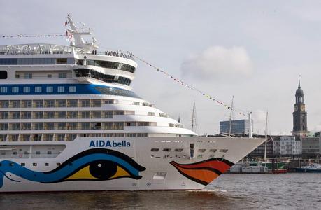 AIDA Cruises verstärkt Anläufe in Hamburg - Größeres Schiff und mehr Abfahrten für 2015 geplant