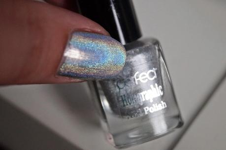 Mary im Holo-Wahn - Perfect Holographic Nagellack #H2