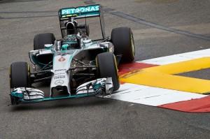 810072920 1547152252014 300x199 Formel 1: Rosberg behält Pole vor Hamilton und Ricciardo