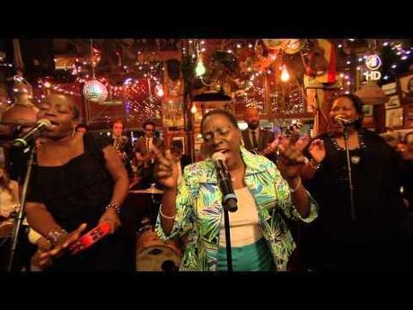 Sharon Jones & The Dap-Kings - Making Up and Breaking Up (live @ Inas Nacht)
