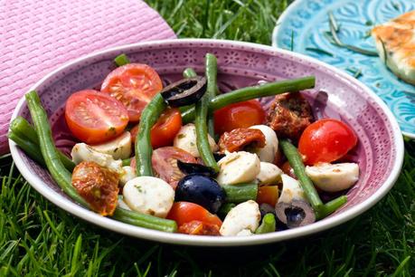 [Low Carb] Bohnensalat mit getrockneten Tomaten, Oliven und Mozzarella