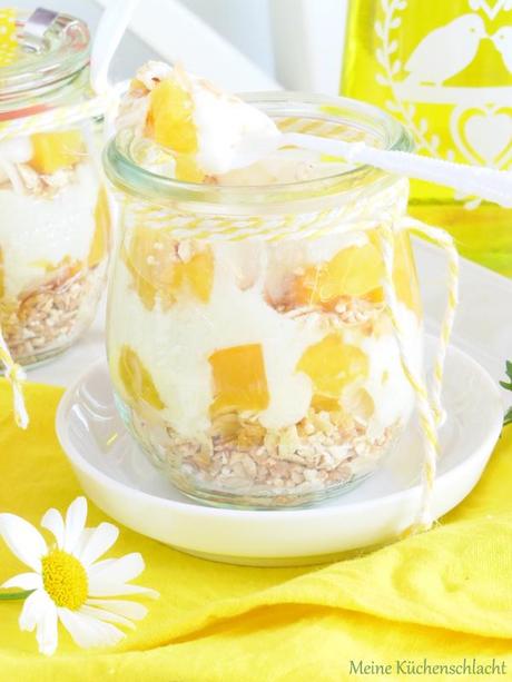 { Vegan } Mango-Pfirsich Dessert im Glas