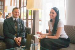 Luxus mit einem Butler – Interview – Entspannung im St. Regis Hotel Mardavall