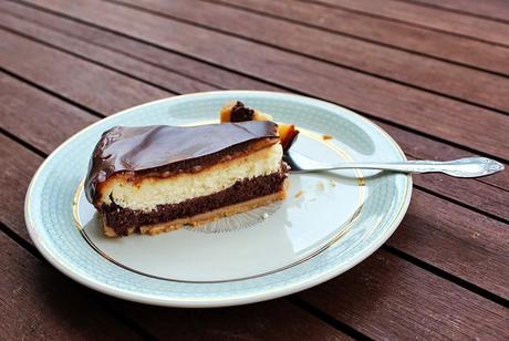 Double Cheesecake mit Karamell- und Schokoguss