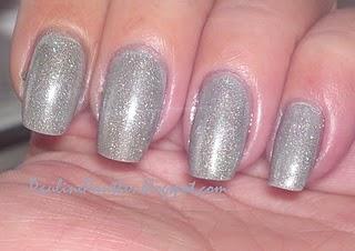 Glitzerndes Grau