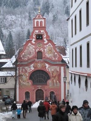 Kurpark - Kirche - Fackelschwimmer: Unser Programm zu Silvester und Neujahr in Schwangau und Füssen