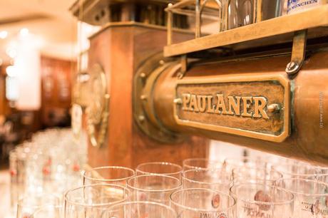 Paulaner Biergarten im The Westin Grand Hotel München - Arabellastraße - Gemütliche Stimmung bei jedem Wetter - Haxen - Bier und bayrische Schmankerl