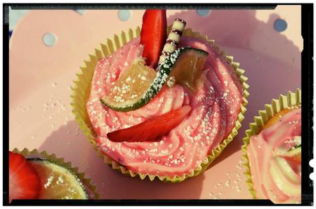 Strawberry Lime Cupcakes + Gewinnspiel bei Törtchenzeit