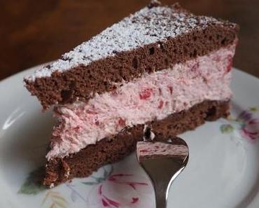 Backt schnell eine Erdbeertorte: Bald ist Erdbeer-Saison!