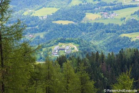 Blick vom Kehlstein auf das Intercontinental Berchtesgaden Resort