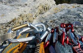 Kletterausrüstung im Set, die passende Ausrüstung für Kletteranfänger